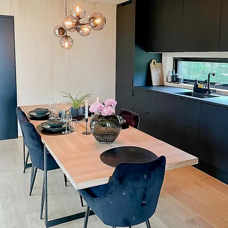 Architect On Bomlo Coastline Feriehus Ervik (Urangsvag)